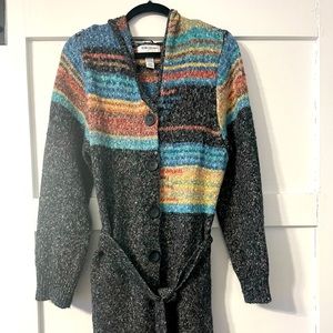 Hooded Sweater with belt